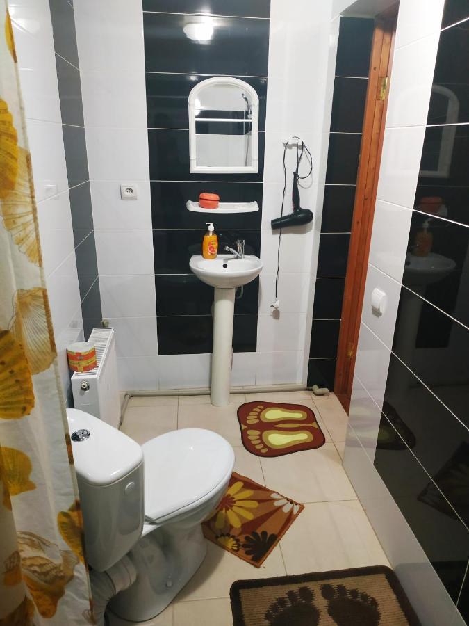 V Ulyanu Hotel ยาเรมชา ภายนอก รูปภาพ